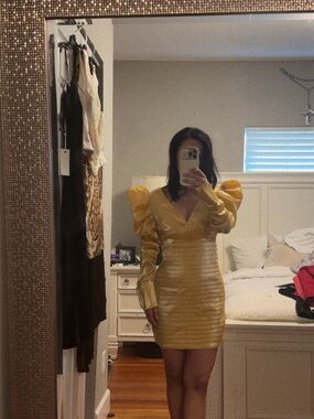 Yellow Puff-Sleeve V-Neck Bodycon Dress